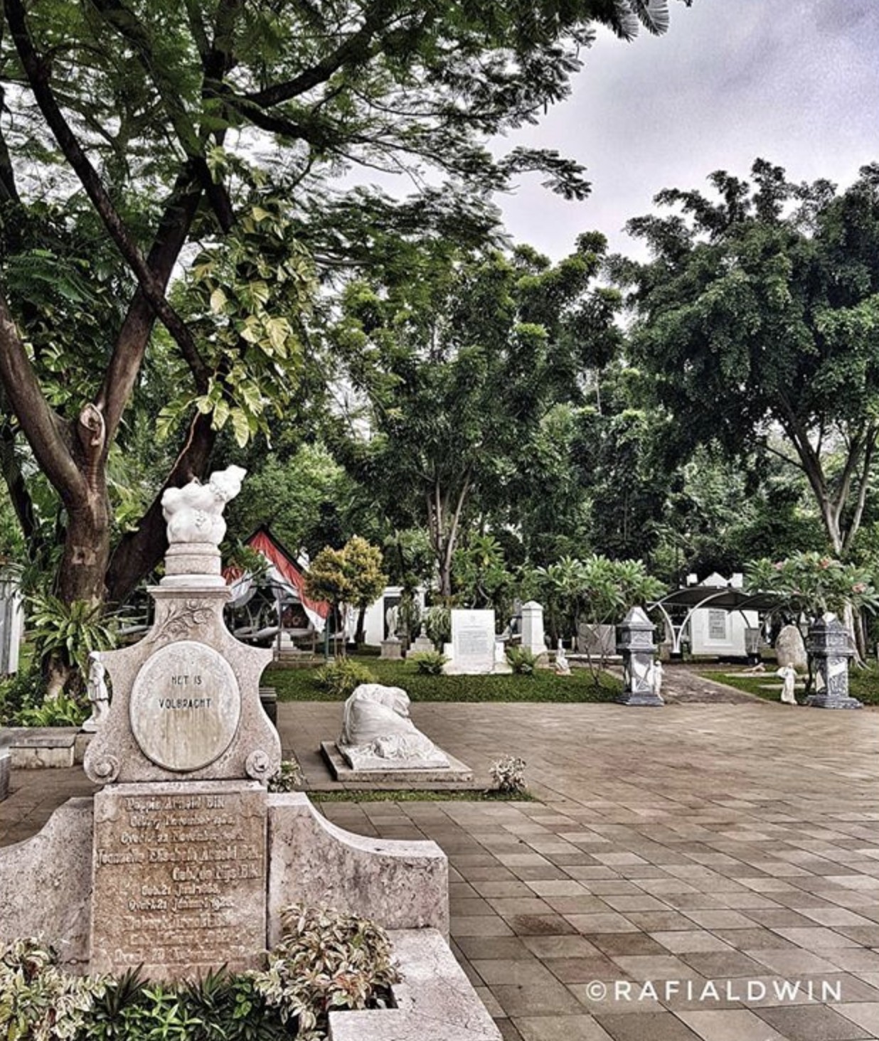 Lokasi Foto Prewedding Museum Taman Prasasti, Tanah Abang