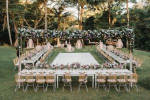 UkYxIZ5Dc1IGqsCf0fezRmj7Eos2Of9teWzyroV2-300x200 Mengenal Konsep Intimate Wedding dan 5 Keuntungannya untuk Pernikahan yang Lebih Bermakna